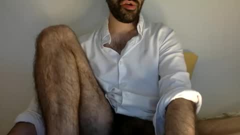 Snapshot of babyhardy chatting on 11-02-25, 05:04 Tom A. online show from 11-02-25, 05:04