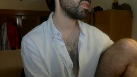 Snapshot of babyhardy chatting on 06-06-26, 11:09 Tom A. online show from 06-06-26, 11:09