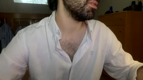 Snapshot of babyhardy chatting on 06-20-26, 10:40 Tom A. online show from 06-20-26, 10:40