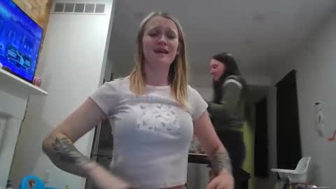 Snapshot of babykay03 chatting on 10-26-25, 12:27 babykay03 online show from 10-26-25, 12:27