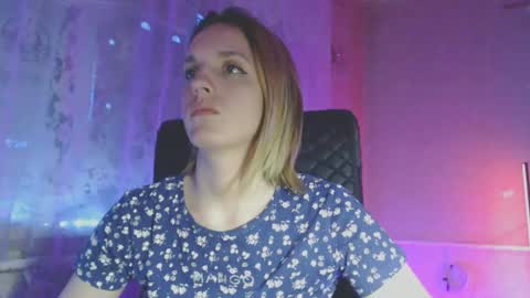 Sonya online show from 02-25-25, 04:03