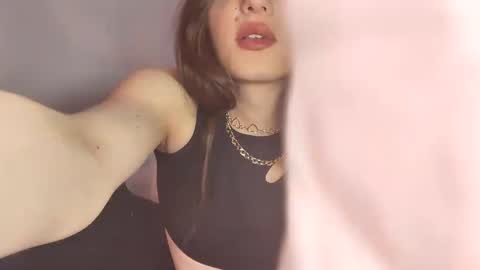 Snapshot of babypinkmermaid chatting on 02-21-25, 02:48 Babypinkmermaid online show from 02-21-25, 02:48