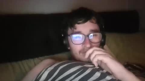 Snapshot of babyrandy1997 chatting on 10-15-25, 07:36 babyrandy1997 online show from 10-15-25, 07:36