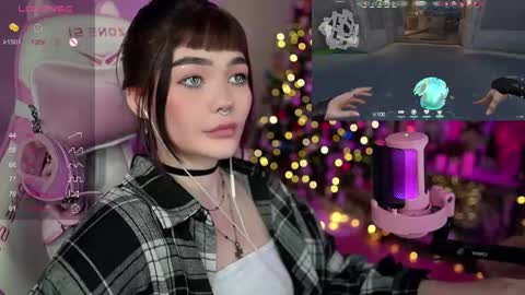 Snapshot of babyroxynill chatting on 01-11-25, 02:20 Nika online show from 01-11-25, 02:20