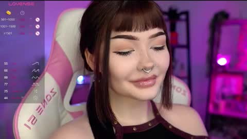 Snapshot of babyroxynill chatting on 09-09-25, 09:14 Nika online show from 09-09-25, 09:14