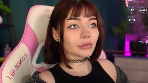 Snapshot of babyroxynill chatting on 10-04-25, 09:46 Nika online show from 10-04-25, 09:46
