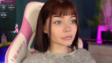Snapshot of babyroxynill chatting on 10-05-25, 09:34 Nika online show from 10-05-25, 09:34