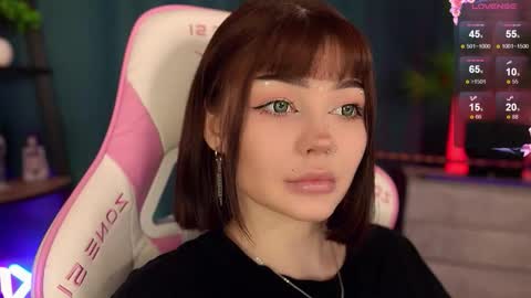 Snapshot of babyroxynill chatting on 10-11-25, 09:46 Nika online show from 10-11-25, 09:46