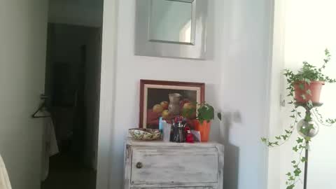 Honey online show from 05-23-26, 03:38
