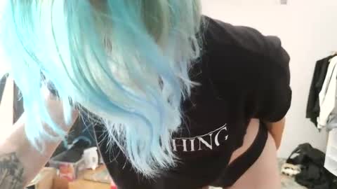 Honey online show from 06-13-26, 10:46