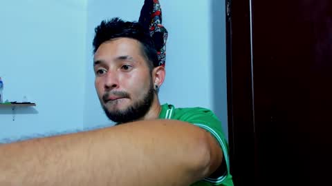 s   online show from 10-26-25, 06:47