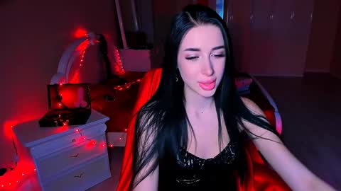 Miss Desire...do you remember online show from 01-11-25, 12:07