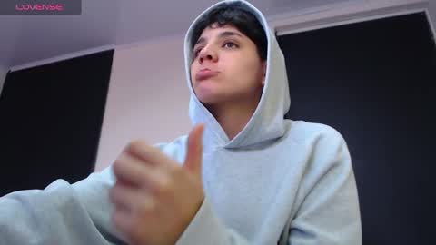 Anna online show from 02-12-25, 06:09