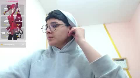 Anna online show from 12-22-25, 05:21