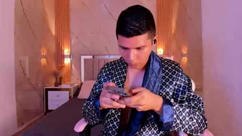 Angel online show from 03-18-26, 07:06