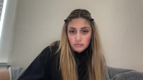 badbihdani18 online show from 06-06-26, 02:27