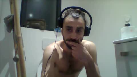 Snapshot of badboy33000182893 chatting on 11-10-25, 06:51 badboy33000182893 online show from 11-10-25, 06:51