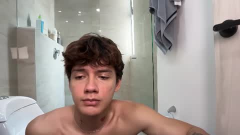Snapshot of badboy_one chatting on 06-17-26, 03:13 jhojan online show from 06-17-26, 03:13