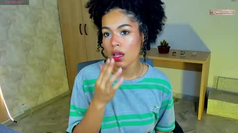 BADDIE DELAYLA online show from 05-02-26, 05:40