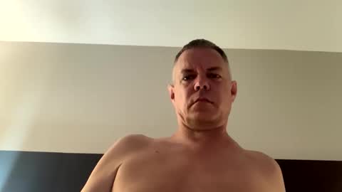 Snapshot of badger32934 chatting on 04-25-26, 04:04 Badger online show from 04-25-26, 04:04