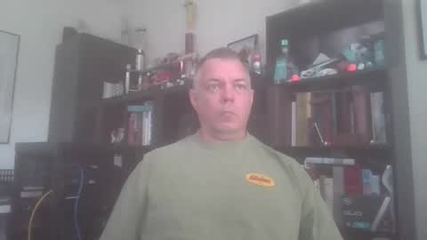 Snapshot of badger32934 chatting on 04-27-26, 04:16 Badger online show from 04-27-26, 04:16