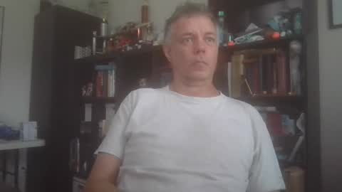Snapshot of badger32934 chatting on 06-20-26, 03:37 Badger online show from 06-20-26, 03:37