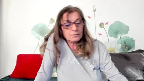 Gina online show from 09-18-25, 01:02