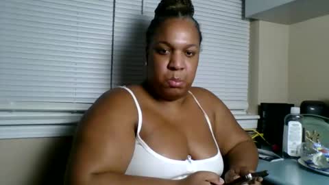 Snapshot of badgirl__brittany chatting on 12-02-25, 01:33 Badgirlbritt your favorite girl online show from 12-02-25, 01:33