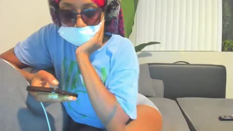 Snapshot of badgurldnay chatting on 10-20-25, 04:13 badgurldnay online show from 10-20-25, 04:13