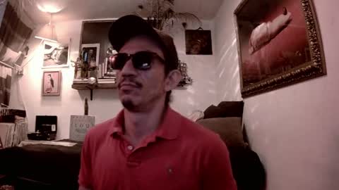 Mexican livin Off the Wall online show from 03-29-26, 03:39