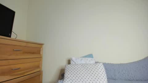 Name online show from 03-03-25, 02:04