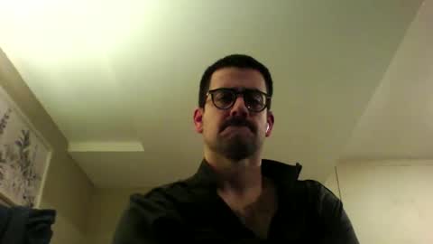 Snapshot of badtwister chatting on 01-10-25, 06:42 badtwister online show from 01-10-25, 06:42