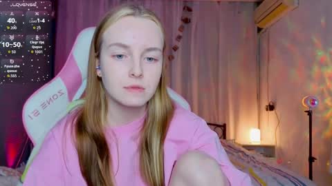 Snapshot of bae_cake_ chatting on 04-24-26, 10:34 Alice online show from 04-24-26, 10:34
