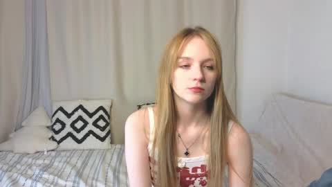 Snapshot of baeyoda chatting on 04-18-26, 04:00 Kate online show from 04-18-26, 04:00