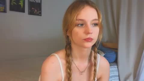 Snapshot of baeyoda chatting on 06-17-26, 04:08 Kate online show from 06-17-26, 04:08