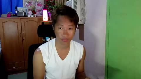 Snapshot of baggage00 chatting on 06-10-26, 07:18 baggage00 online show from 06-10-26, 07:18