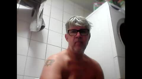 baggelina75 online show from 12-31-24, 08:59