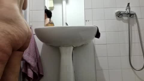 Snapshot of baiedesbois chatting on 11-10-25, 07:35 Baiedesbois online show from 11-10-25, 07:35