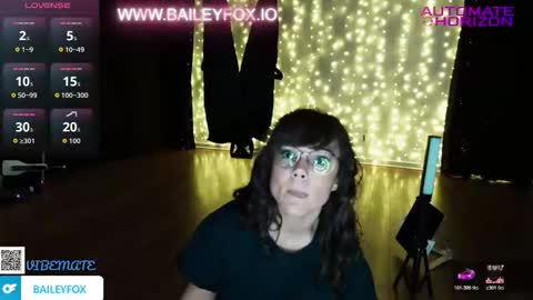 Bailey Fox online show from 04-23-26, 10:56