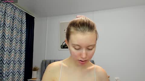 Kira online show from 01-23-25, 03:58