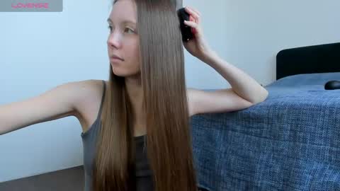 Snapshot of bam_bi chatting on 05-08-26, 10:20 Kira online show from 05-08-26, 10:20