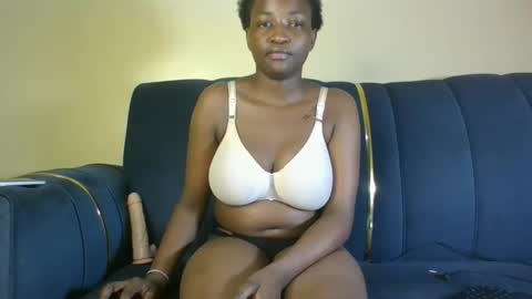 Snapshot of bambi_blush chatting on 12-05-25, 07:54 bambi online show from 12-05-25, 07:54