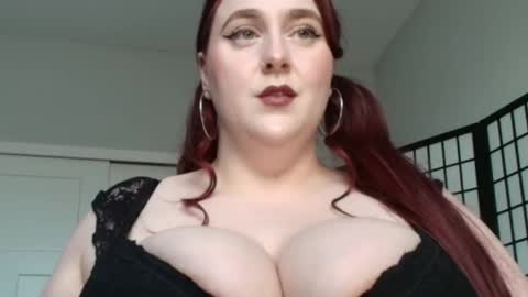 bambixxlynn online show from 04-29-26, 11:00