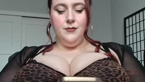 bambixxlynn online show from 06-11-26, 11:25