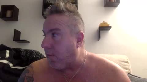 banana5289 online show from 01-19-25, 02:06