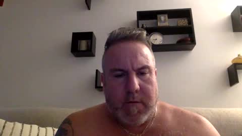 banana5289 online show from 02-09-25, 01:35