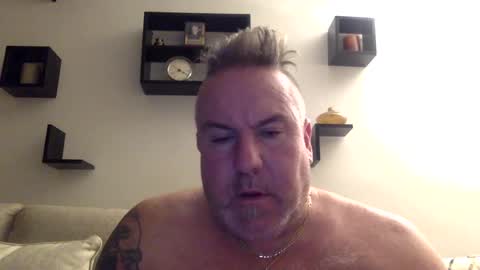 banana5289 online show from 03-06-25, 08:52