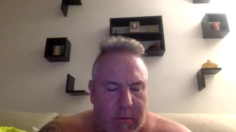 banana5289 online show from 09-10-25, 11:27