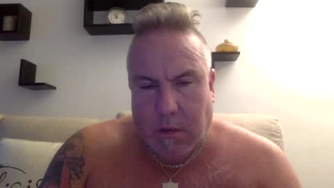 banana5289 online show from 10-12-25, 03:00