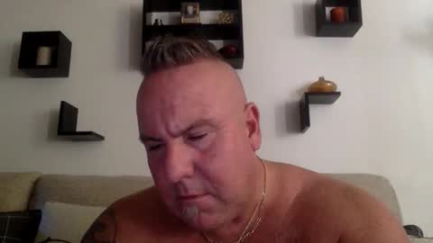 banana5289 online show from 10-15-25, 07:58